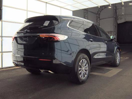 Used 2023 Buick Enclave Essence AWD/4WD image 5