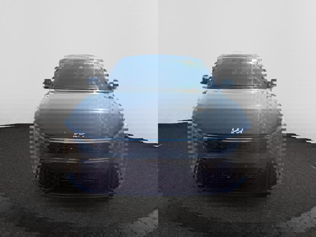 Used 2025 Kia K4 GT-Line w/ GT-Line Sunroof Package image 2