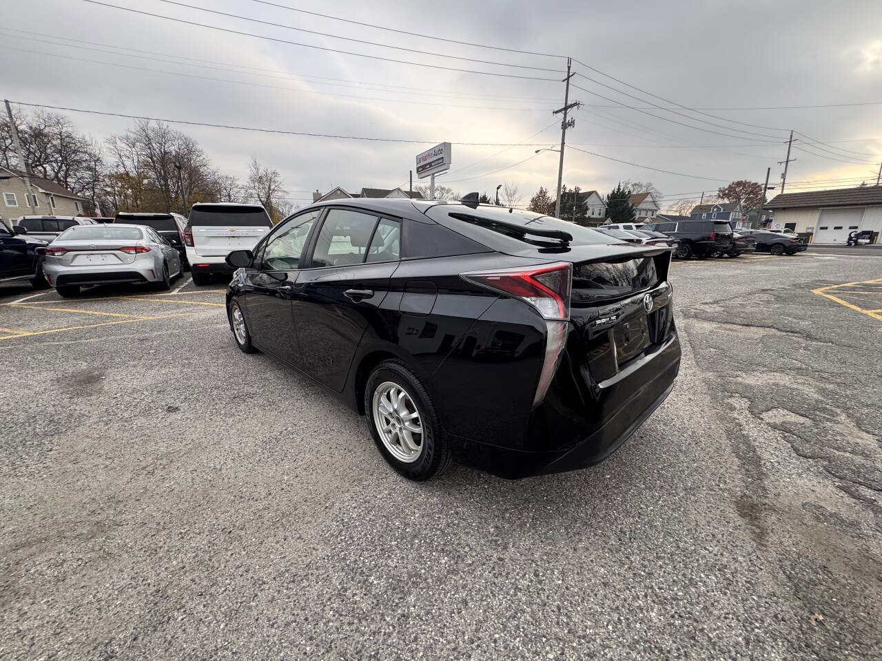 Used 2016 Toyota Prius Two image 21