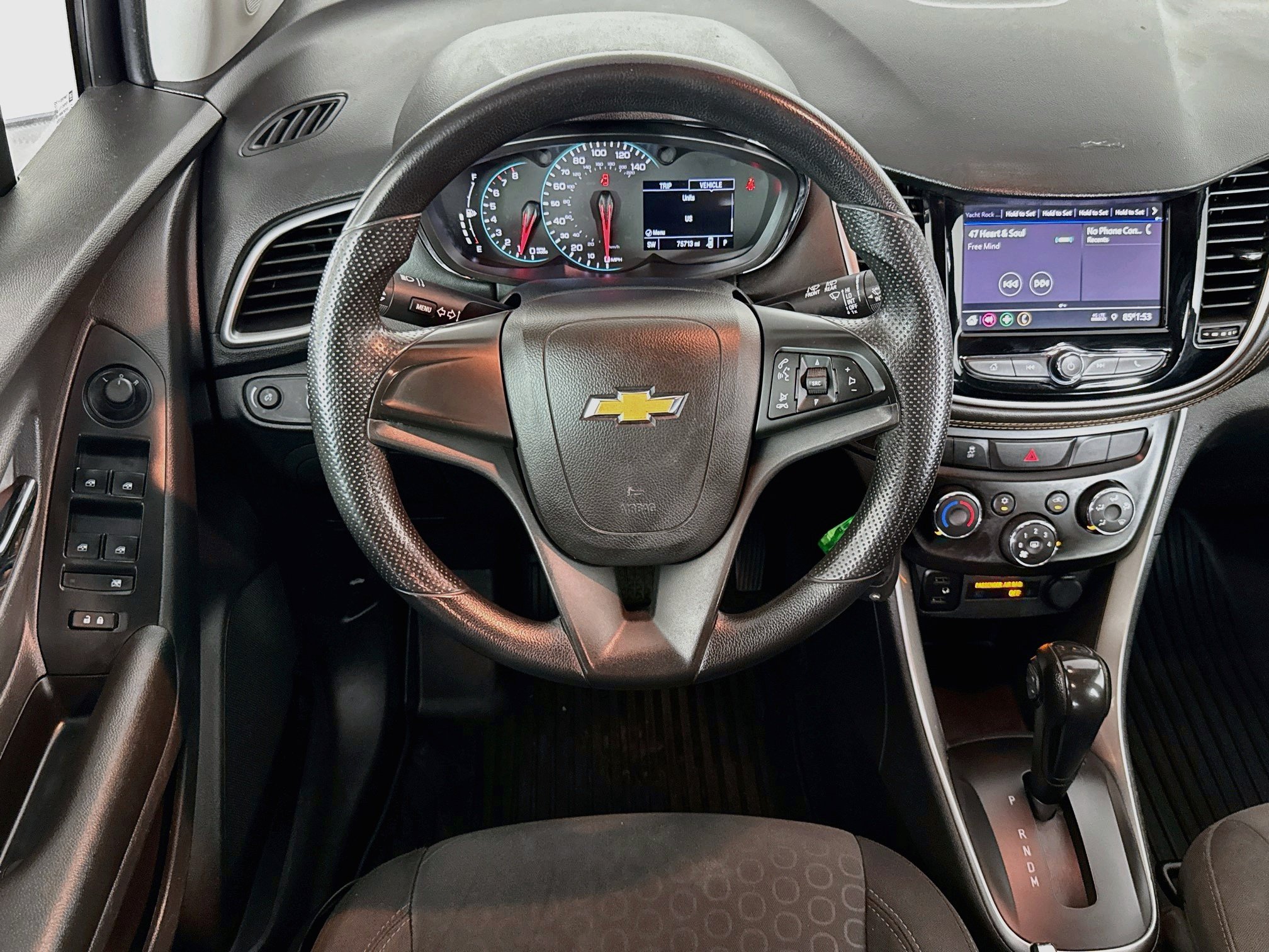 Used 2021 Chevrolet Trax LS FWD image 14