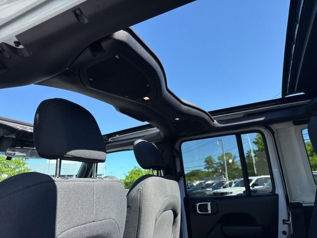 Used 2025 Jeep Wrangler Unlimited Sport AWD/4WD image 8