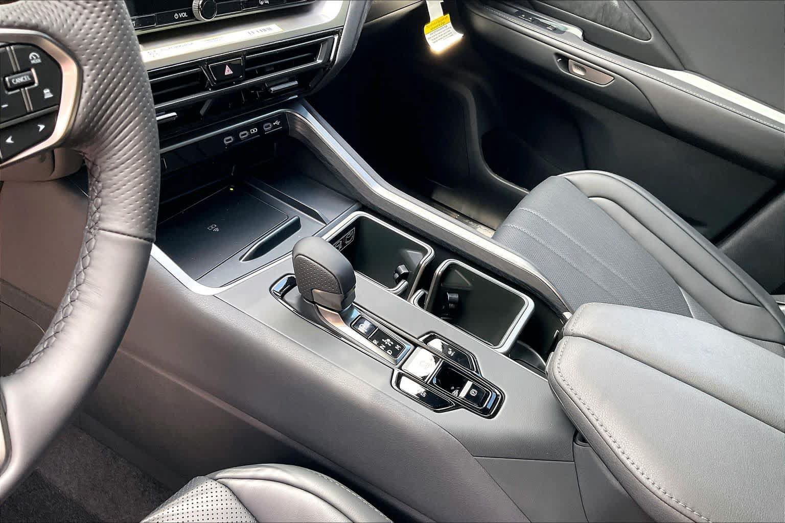New 2026 Lexus TX 500h AWD image 11