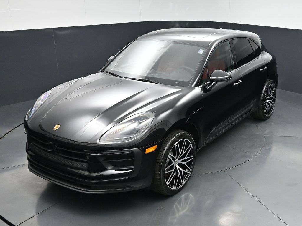New 2026 Porsche Macan AWD/4WD image 16