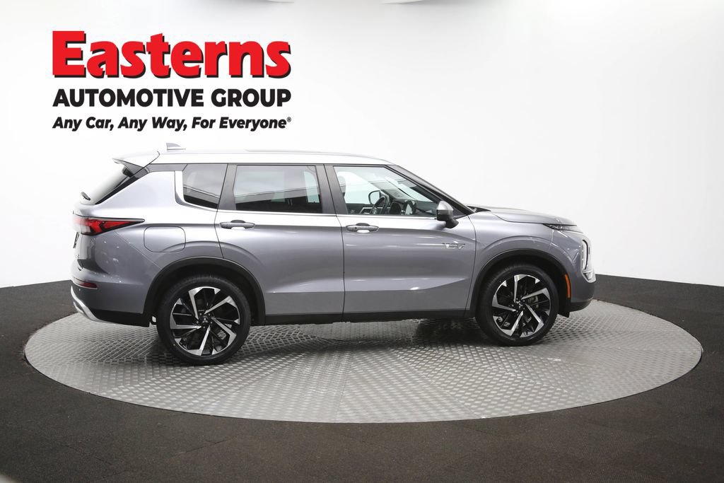 Used 2023 Mitsubishi Outlander SE AWD/4WD image 44