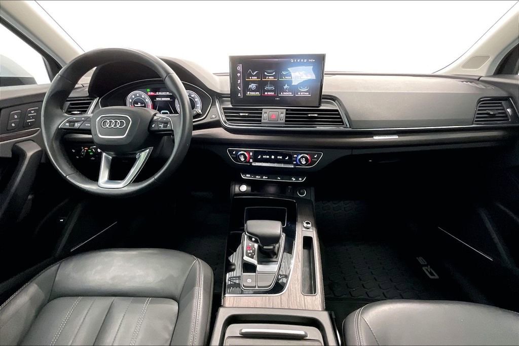 Used 2021 Audi Q5 2.0T Premium Plus w/ Premium Plus Package AWD/4WD image 15