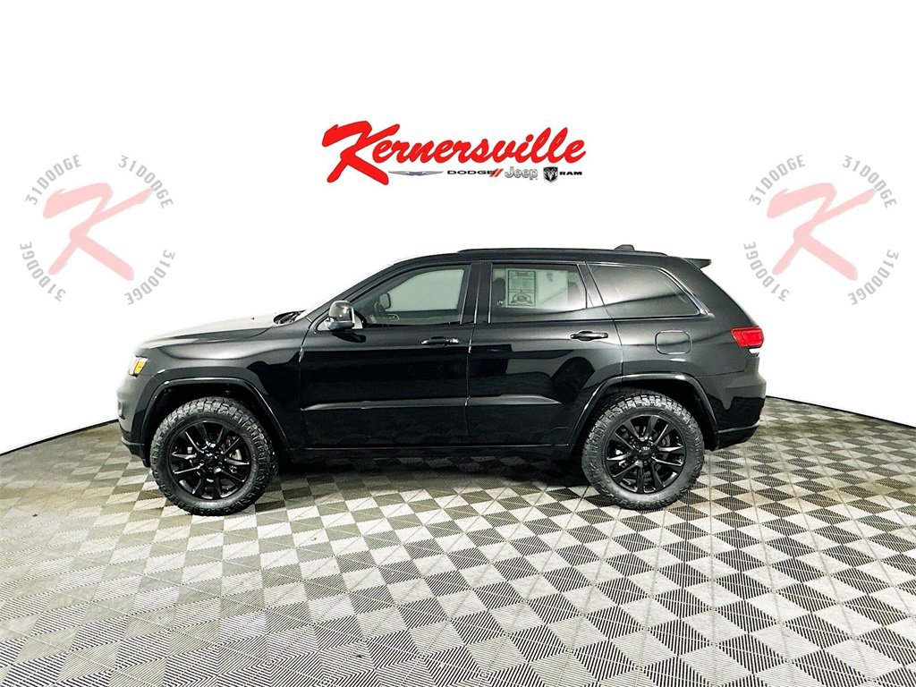 Used 2020 Jeep Grand Cherokee Altitude image 4
