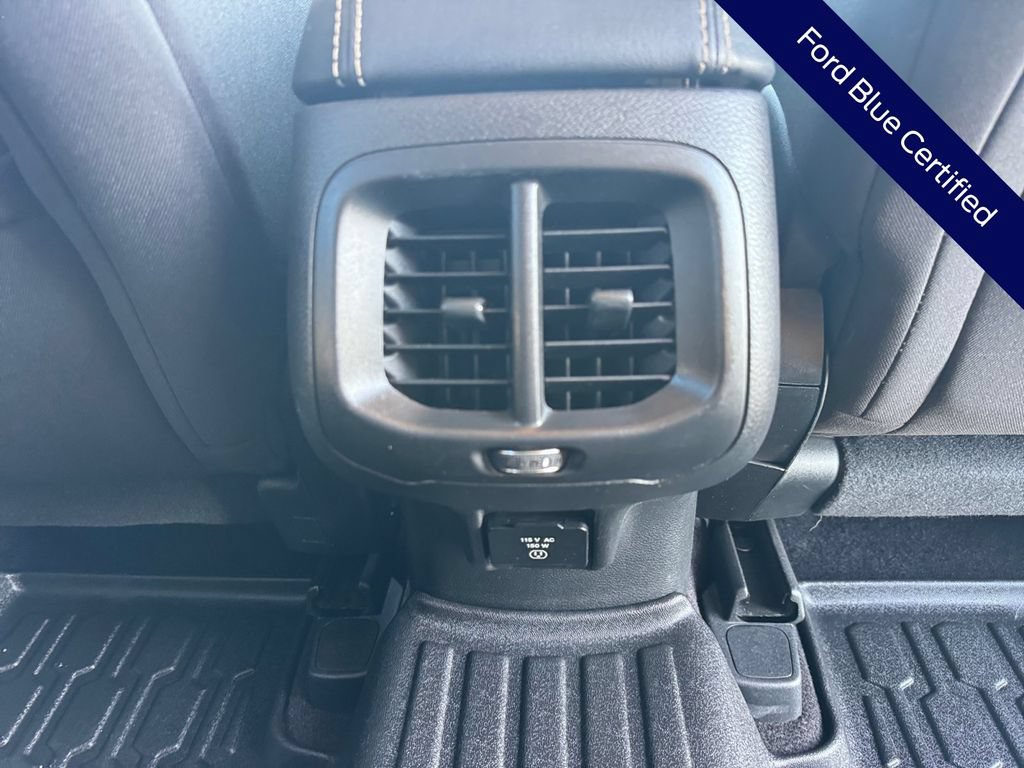 Used 2017 Jeep Cherokee Latitude w/ Comfort/Convenience Group FWD image 31
