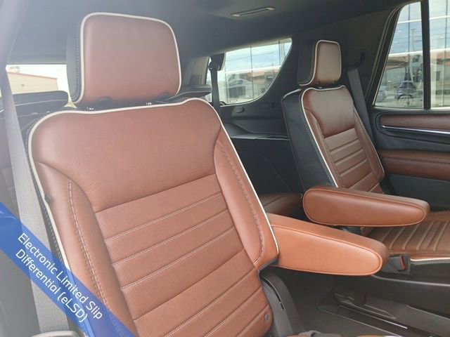 Used 2024 GMC Yukon Denali Ultimate image 14