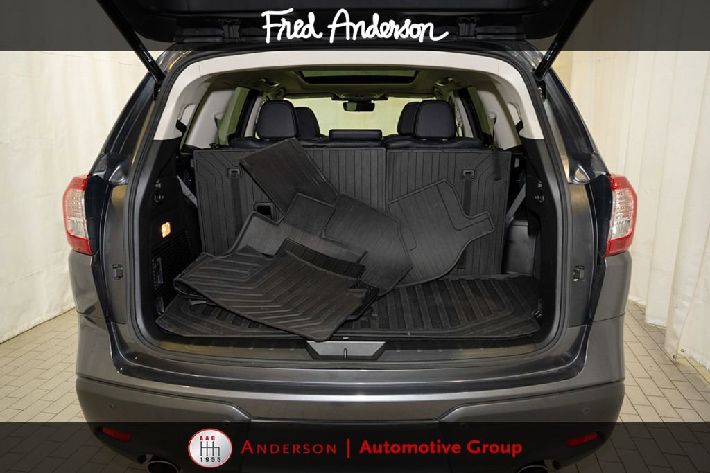 Used 2024 Subaru Ascent Limited w/ Technology Package AWD/4WD image 5