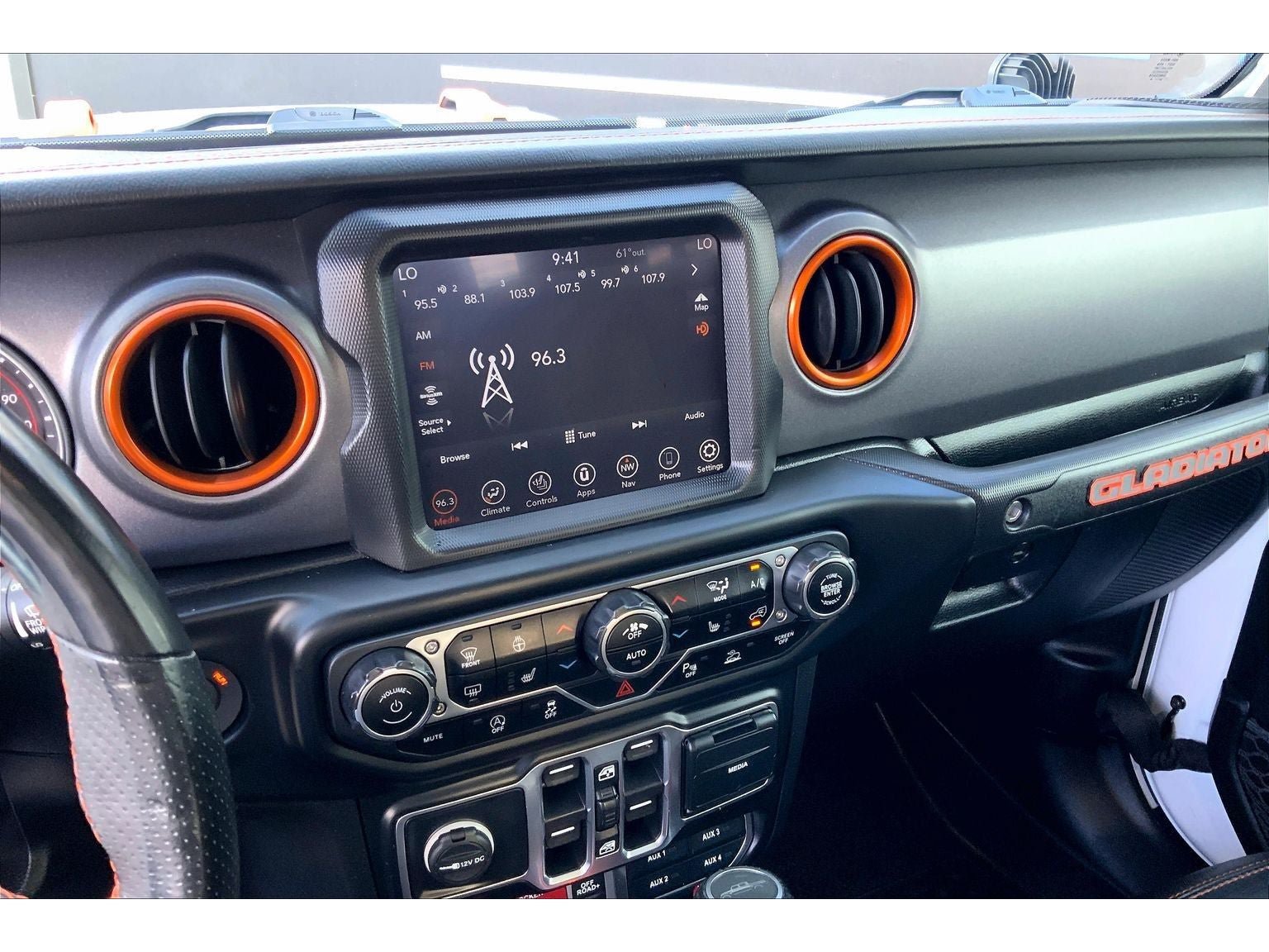 Used 2021 Jeep Gladiator Mojave AWD/4WD image 7