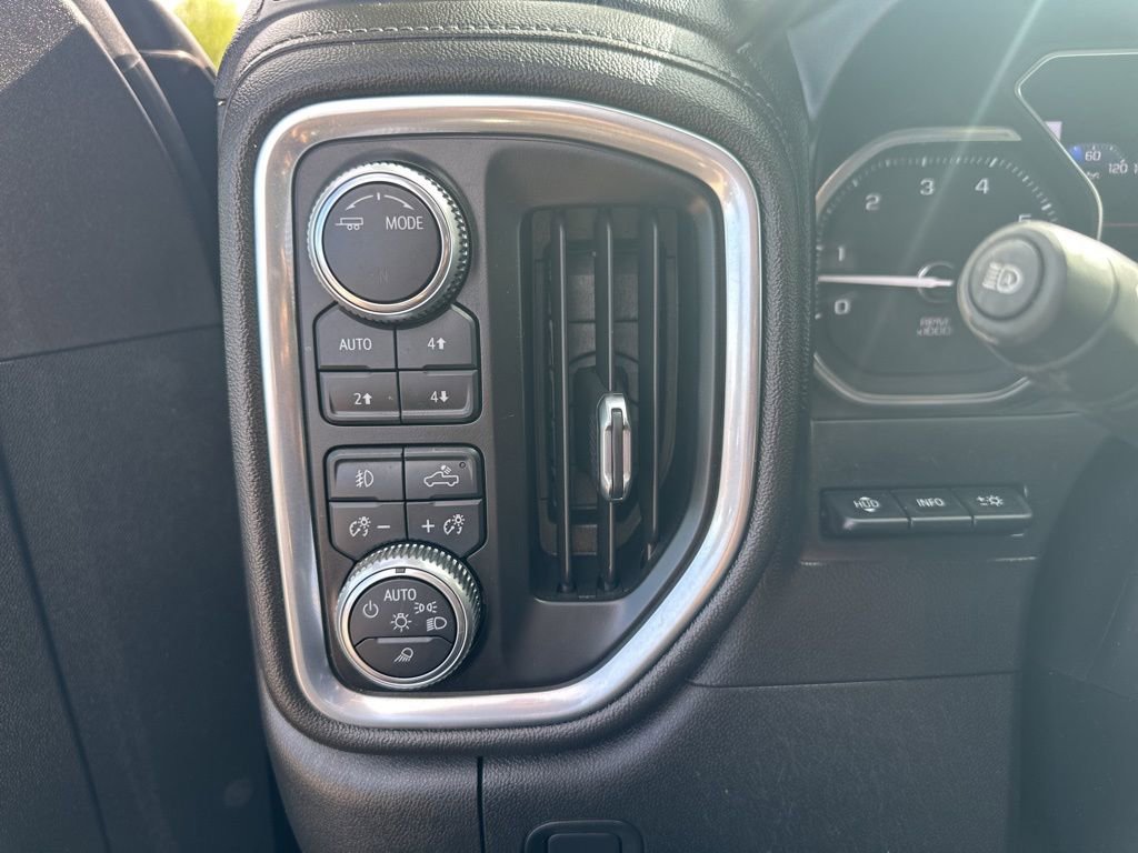 Used 2020 GMC Sierra 2500 Denali w/ Denali Ultimate Package AWD/4WD image 12