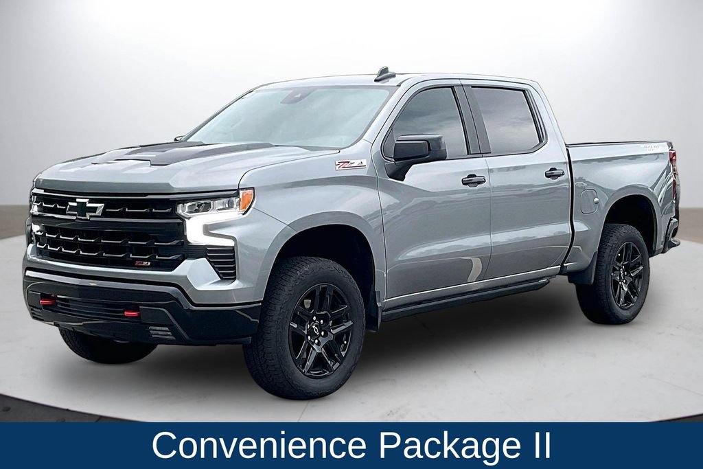 Used 2025 Chevrolet Silverado 1500 LT Trail Boss w/ Convenience Package II AWD/4WD image 4