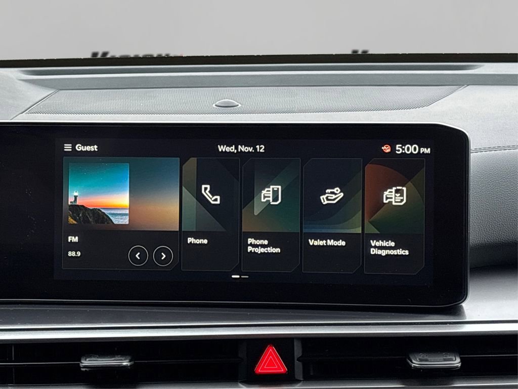 Certified 2025 Kia Sorento LX image 17