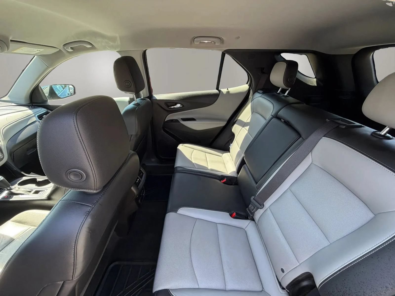 Used 2018 Chevrolet Equinox Premier AWD/4WD image 24