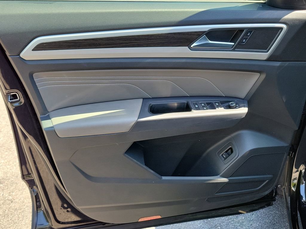 Used 2021 Volkswagen Atlas SE FWD image 18
