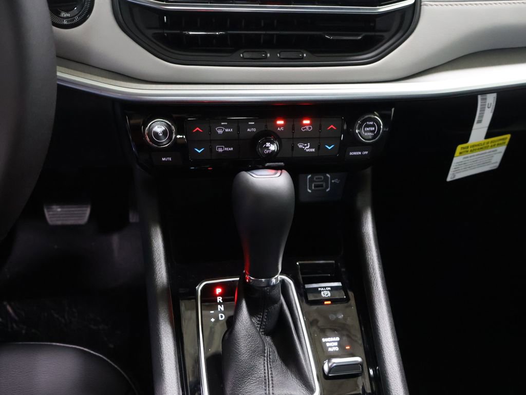 New 2026 Jeep Compass Limited image 23