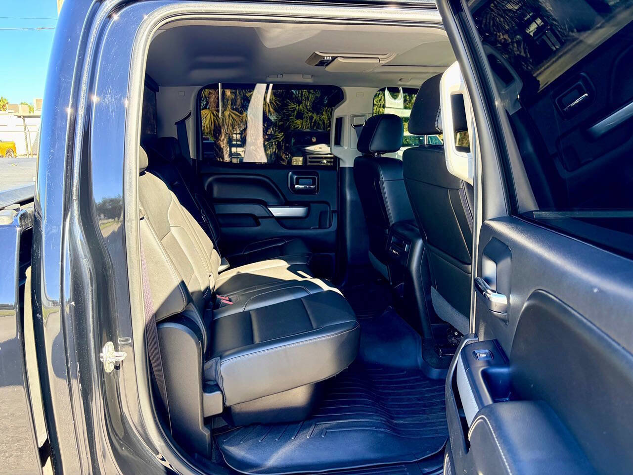 Used 2016 Chevrolet Silverado 2500 LTZ w/ Duramax Plus Package image 26