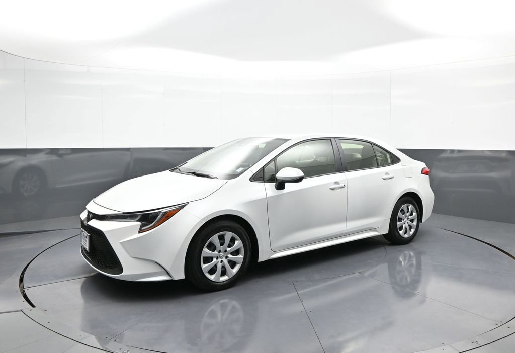 Certified 2022 Toyota Corolla LE FWD image 10
