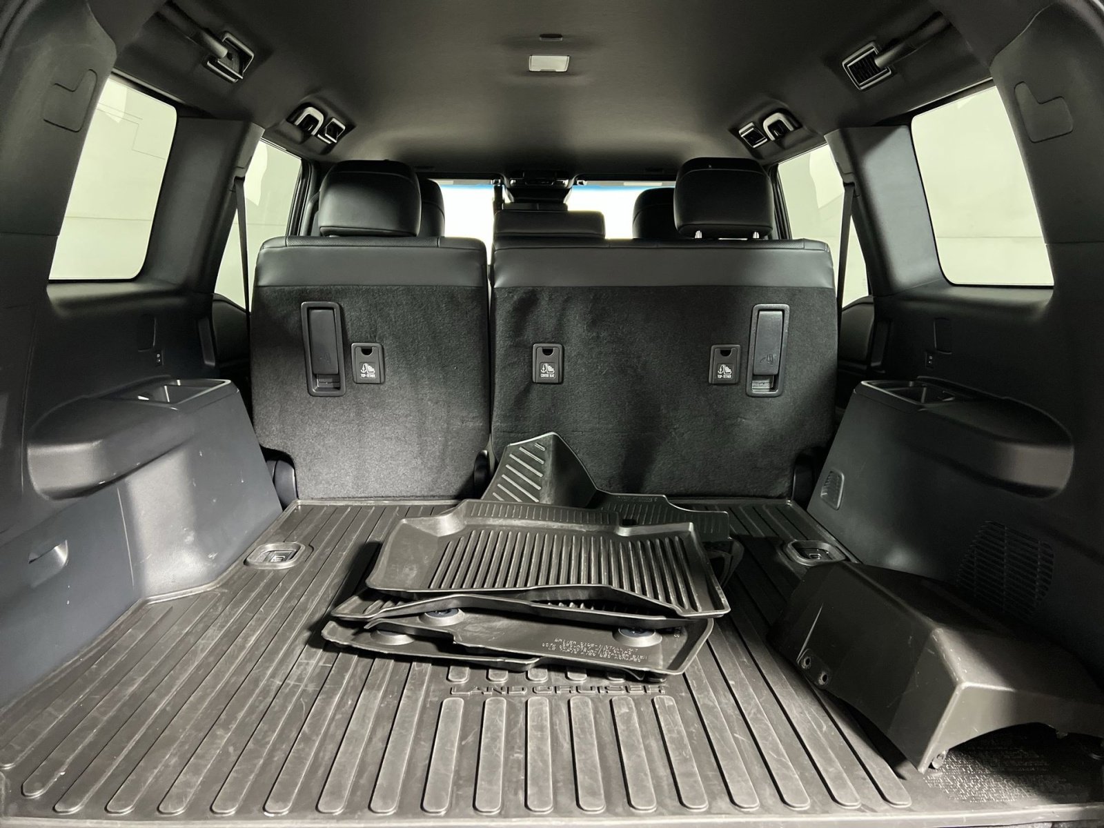 Used 2024 Toyota Land Cruiser image 23