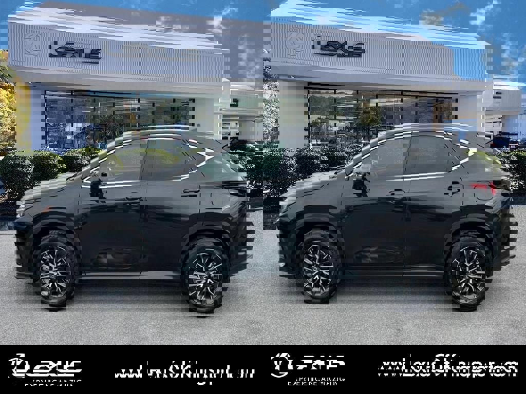 Used 2025 Lexus NX 250 FWD w/ Towing Package (2000 Lbs) image 2