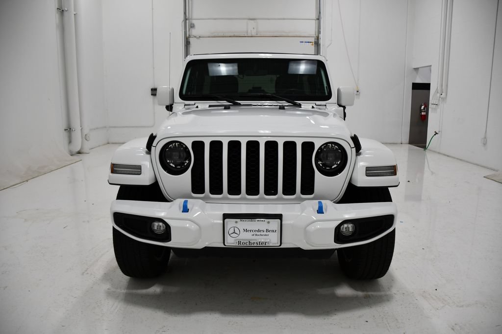 Used 2023 Jeep Wrangler Unlimited Sahara AWD/4WD image 2