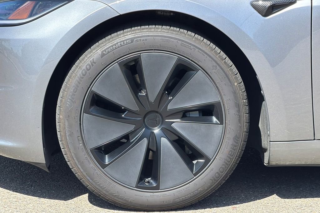 Used 2025 Tesla Model 3 Long Range AWD/4WD image 25
