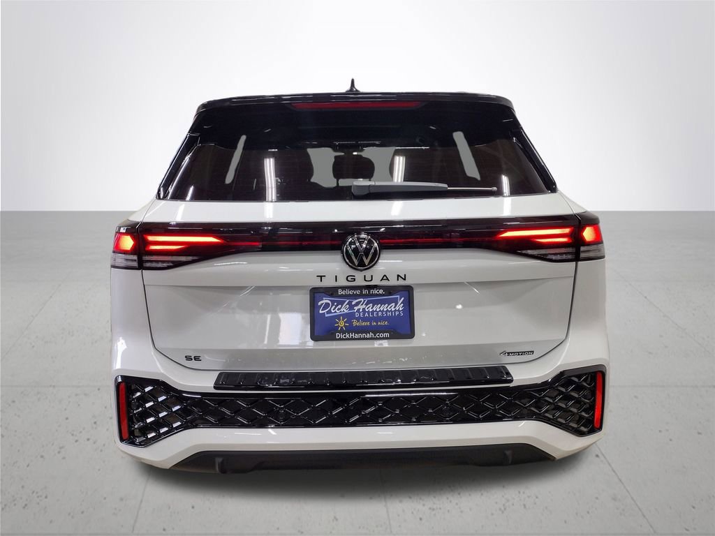 New 2025 Volkswagen Tiguan SE R-Line image 13