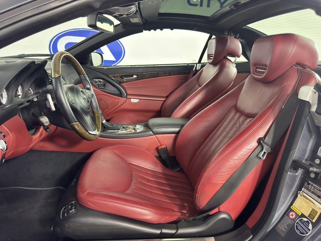 Used 2011 Mercedes-Benz SL 550 image 16