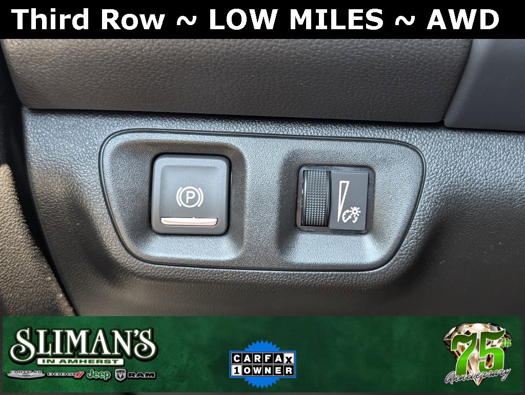 Used 2023 GMC Acadia SLE image 35