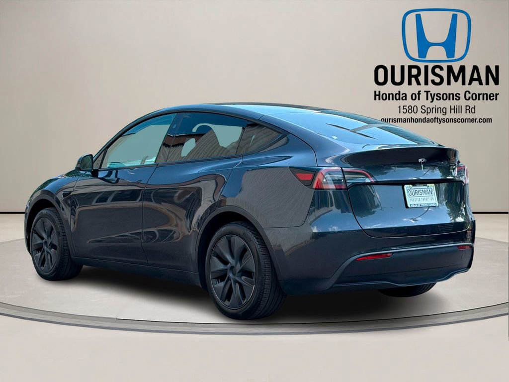 Used 2024 Tesla Model Y Long Range RWD image 4