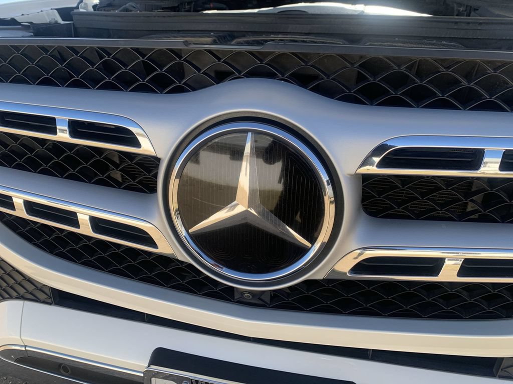 Used 2020 Mercedes-Benz GLS 450 4MATIC image 28