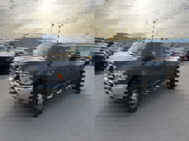 Used 2018 RAM 3500 Tradesman w/ Chrome Appearance Group image 11