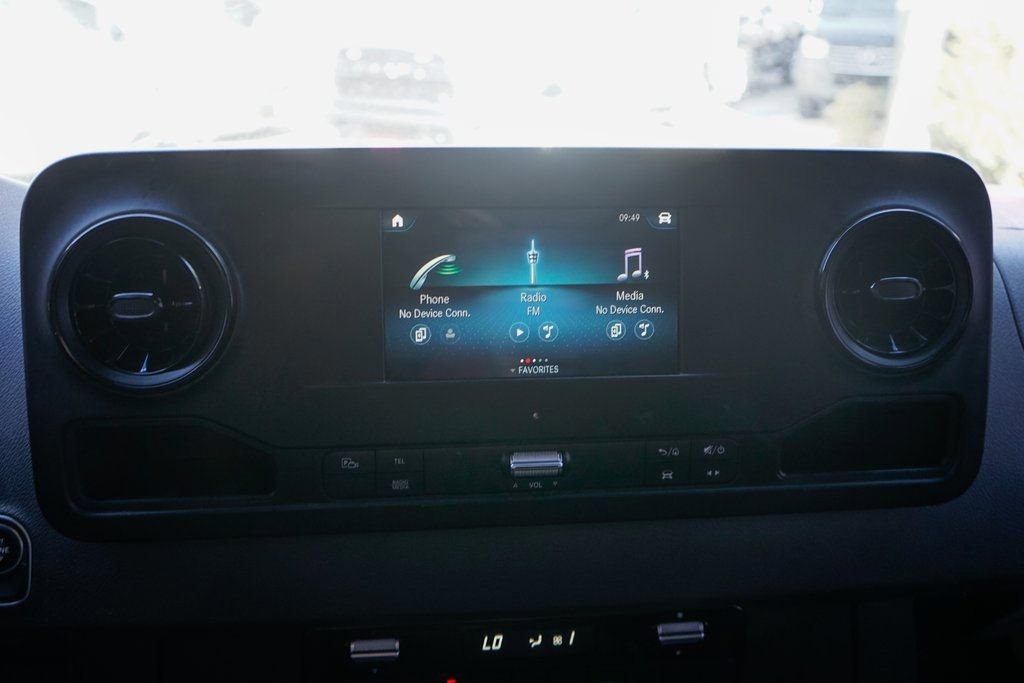 Used 2022 Mercedes-Benz Sprinter 1500 image 26
