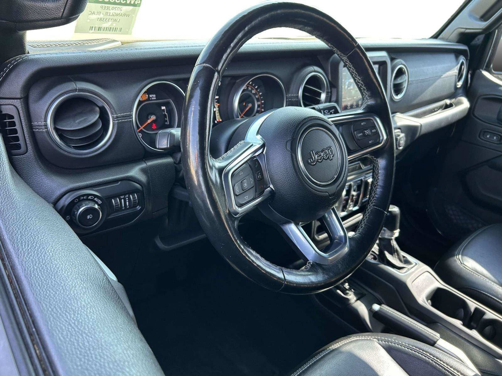 Used 2020 Jeep Wrangler Unlimited Sahara w/ Cold Weather Group AWD/4WD image 8