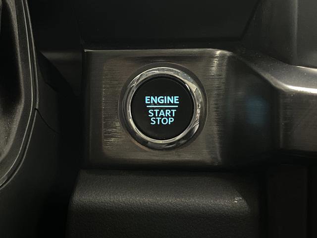 Used 2023 Ford F250 Lariat w/ Black Appearance Package image 24