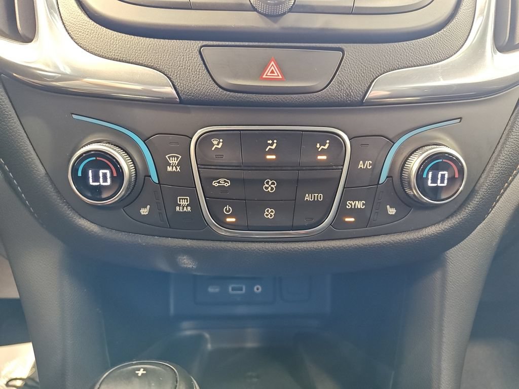 Used 2020 Chevrolet Equinox Premier AWD/4WD image 26