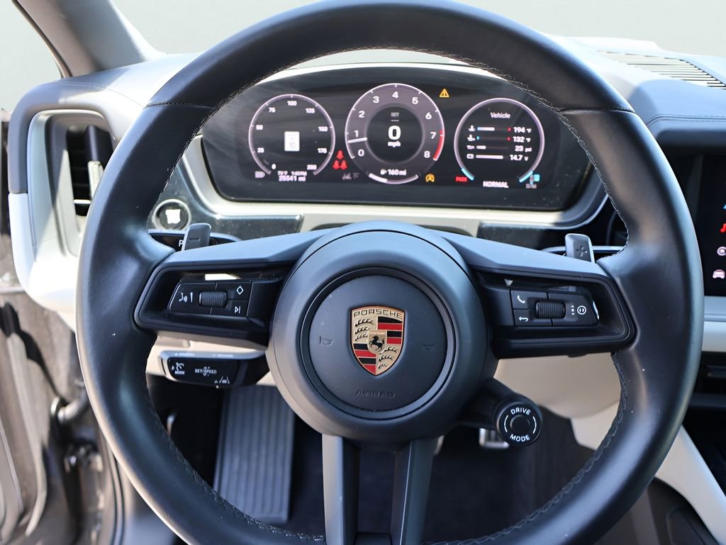 Certified 2024 Porsche Cayenne S AWD/4WD image 30
