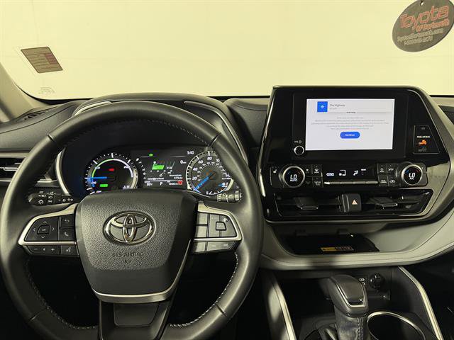 Certified 2026 Toyota Highlander XLE AWD/4WD image 16