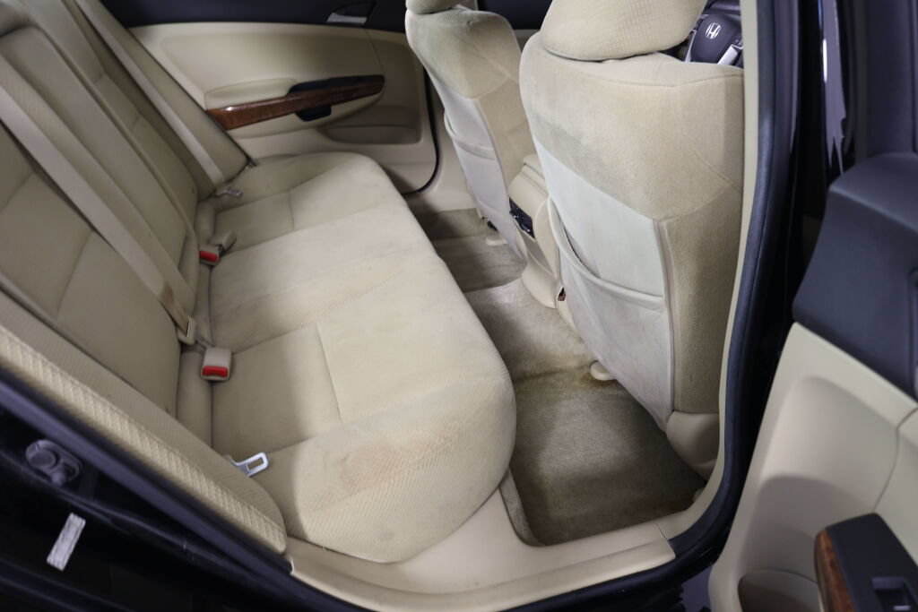 Used 2012 Honda Accord EX image 19