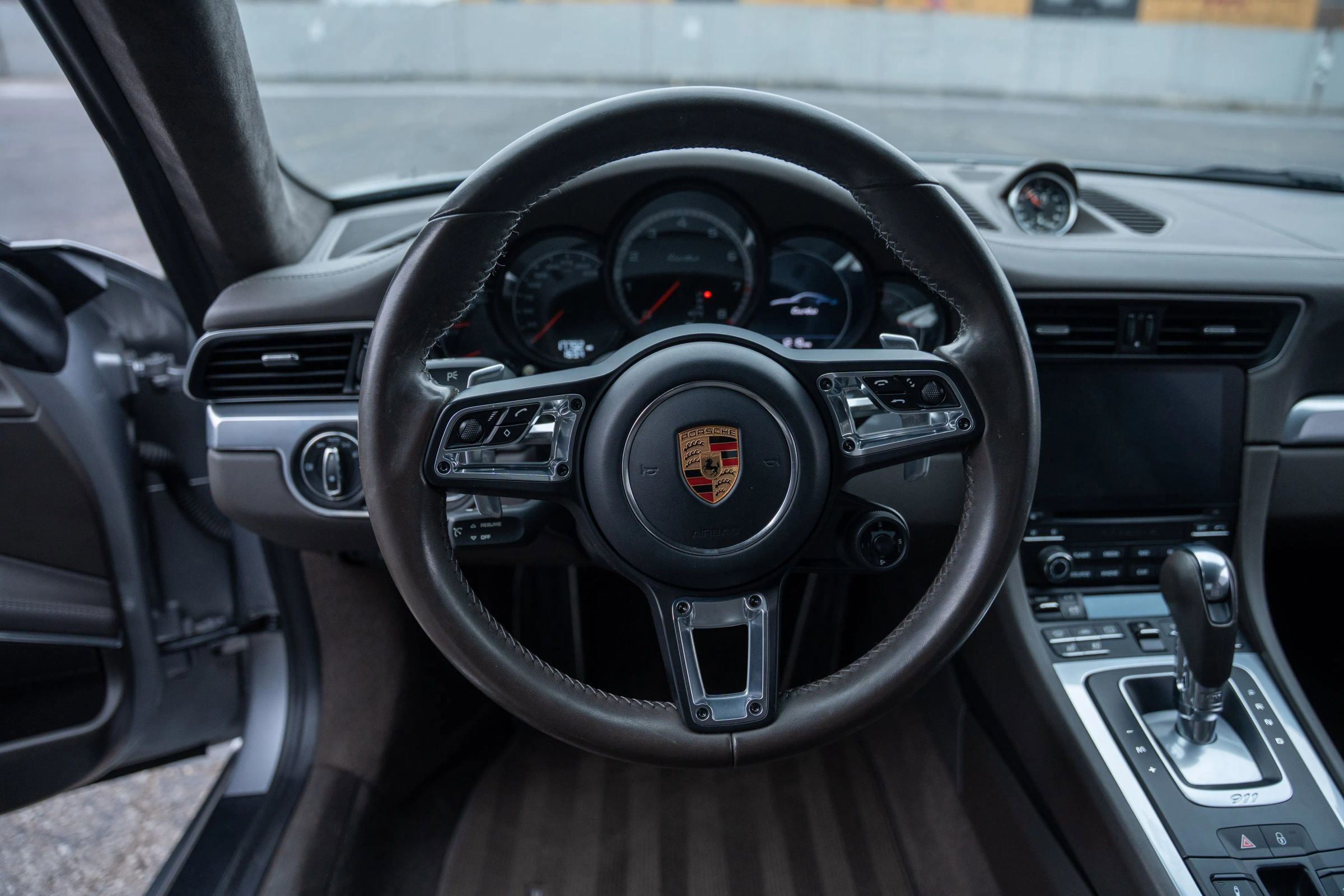 Used 2017 Porsche 911 4 Coupe image 14