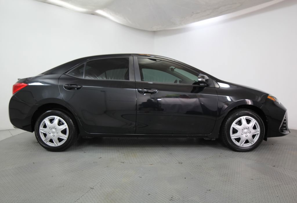 Used 2019 Toyota Corolla SE FWD image 5