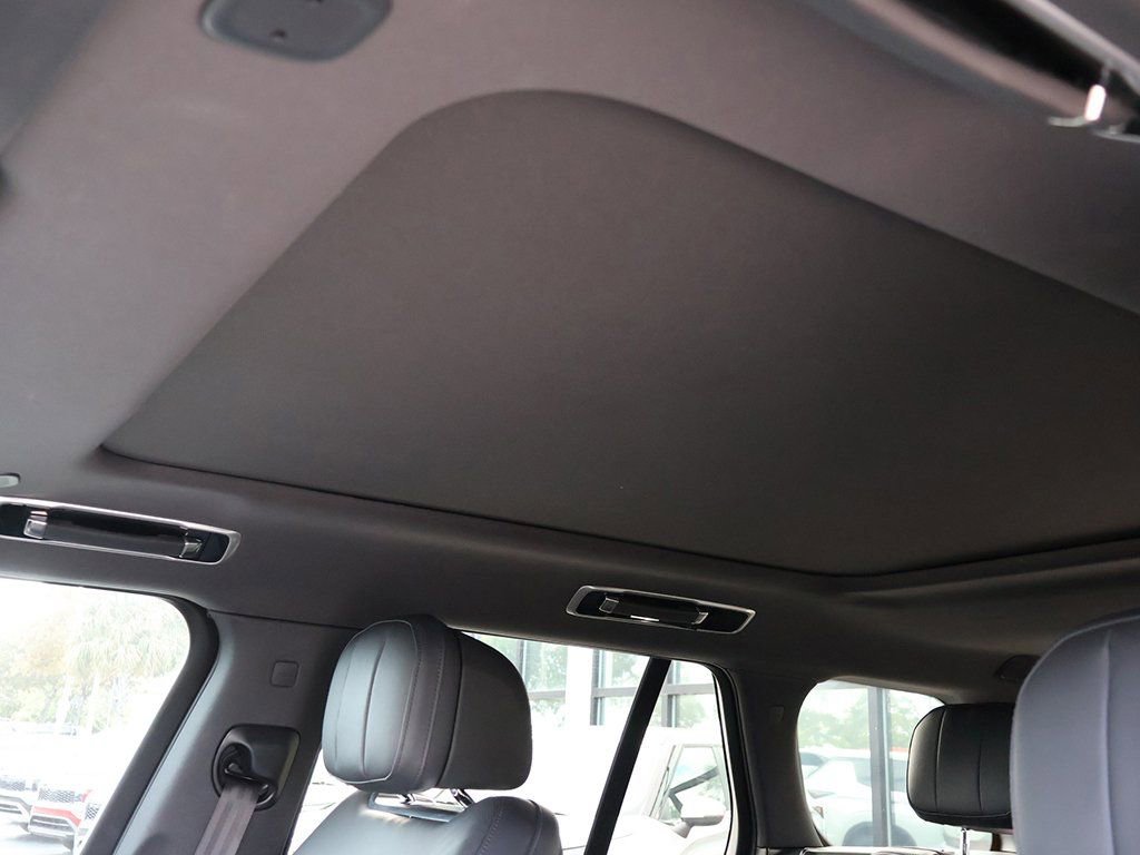 Used 2023 Land Rover Range Rover SE AWD/4WD image 29
