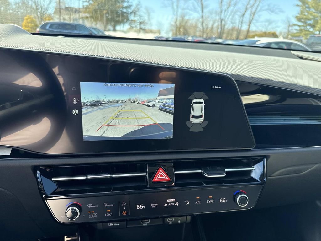 New 2026 Kia Niro SX Touring image 10
