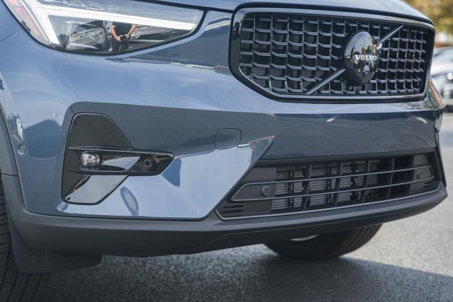 New 2026 Volvo XC40 B5 Ultra w/ Protection Package Premier image 12