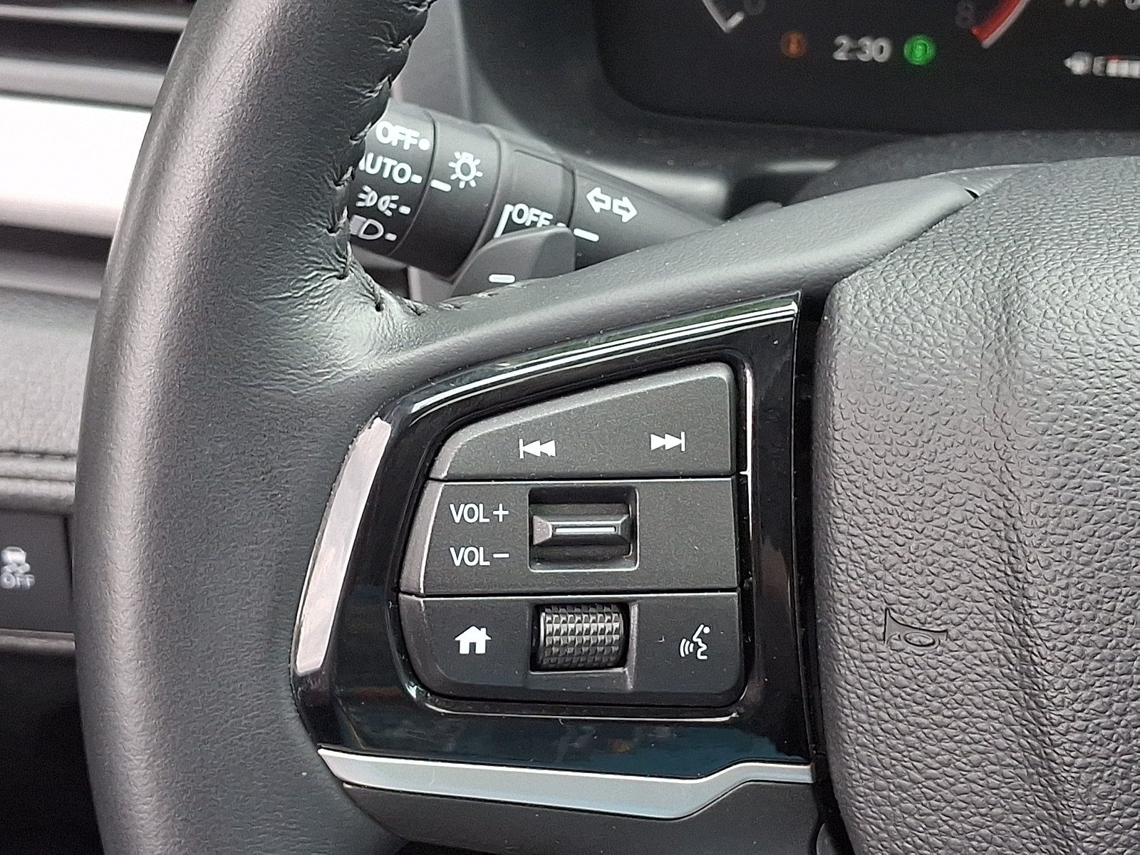 Used 2025 Honda Odyssey EX-L image 21