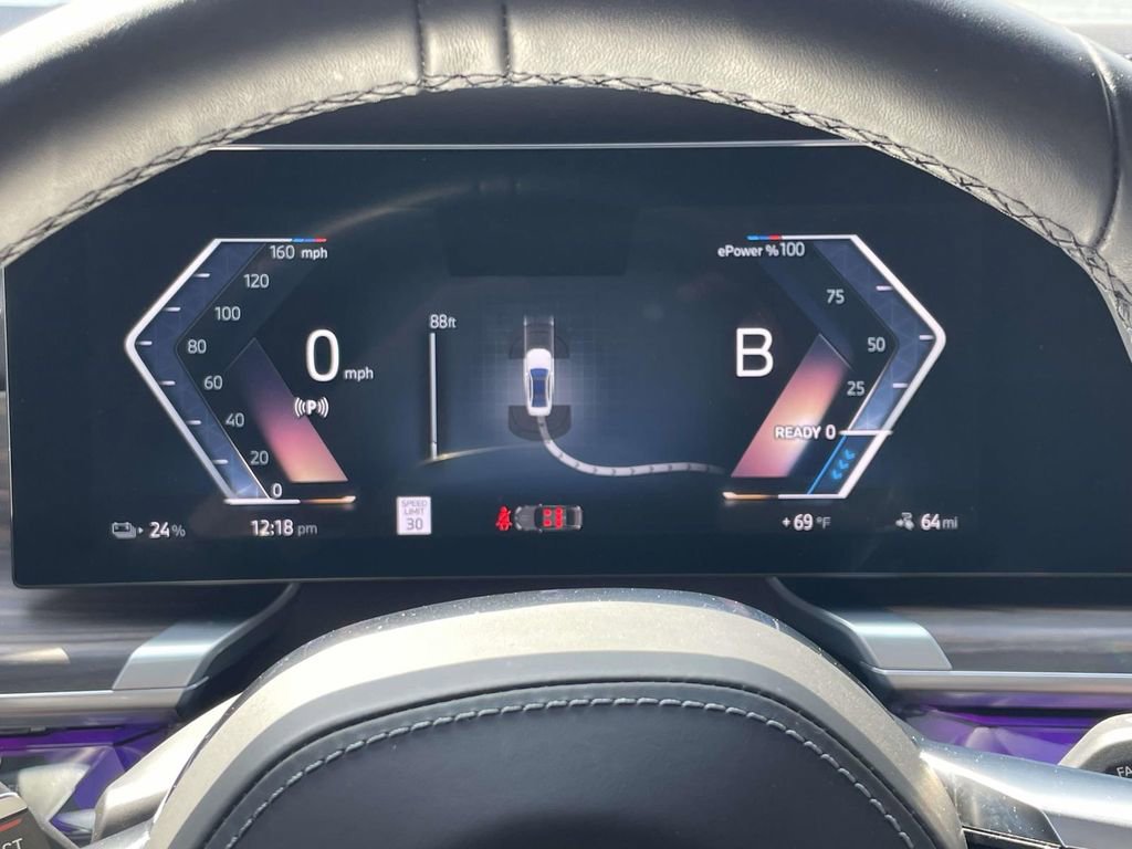 Used 2024 BMW i7 eDrive50 w/ M Sport Package image 26