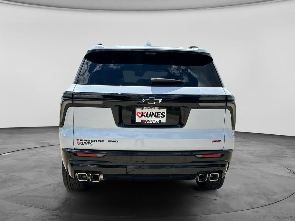New 2026 Chevrolet Traverse RS w/ LPO, Floor Liner Package AWD/4WD image 6