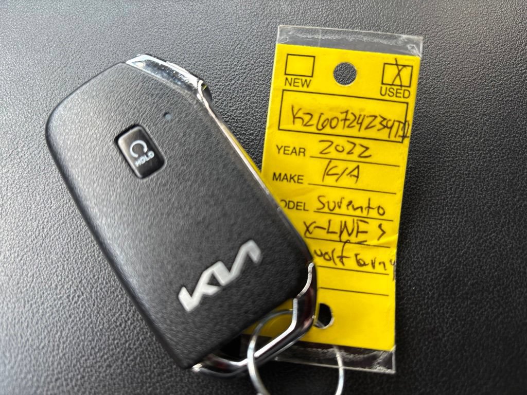 Certified 2022 Kia Sorento S AWD/4WD image 32
