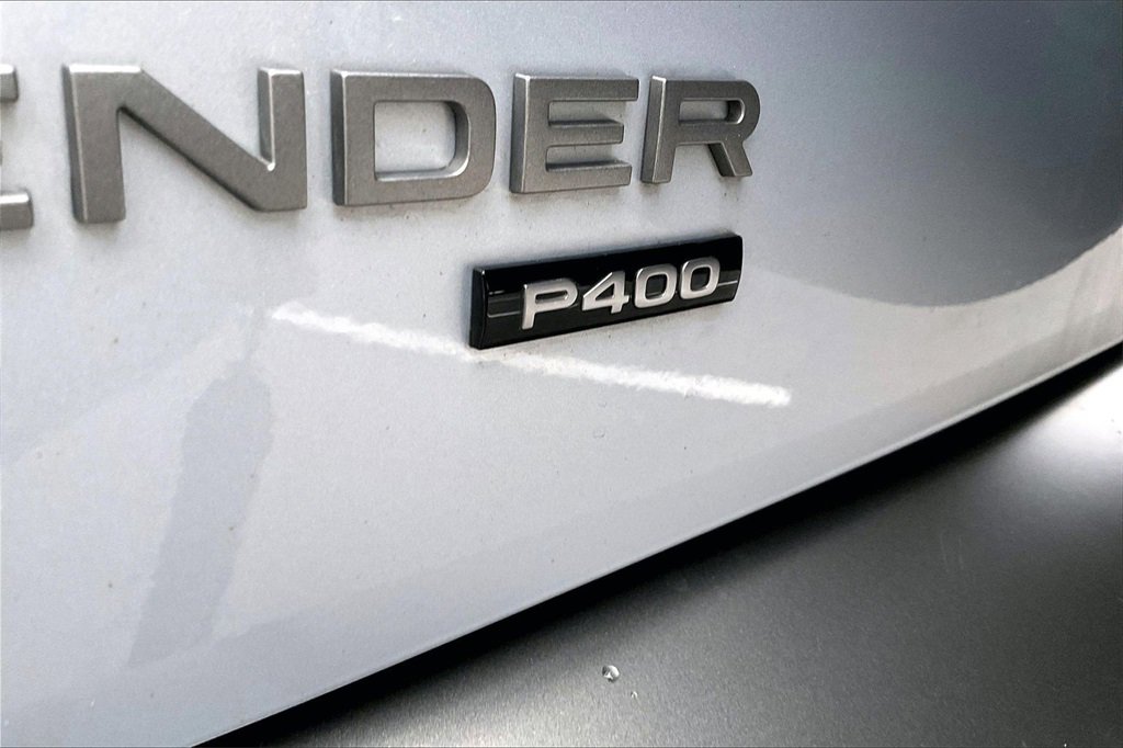 Used 2023 Land Rover Defender 110 X-Dynamic SE image 24