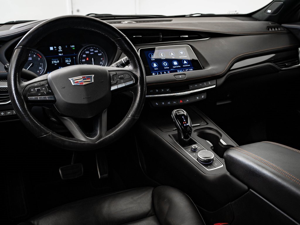 Used 2023 Cadillac XT4 Sport image 4